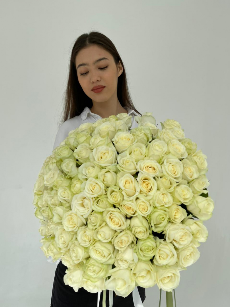 картинка Букет "Avalanche +" 101 роза